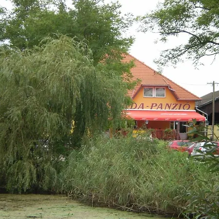 Bed and breakfast Zatonyi Csarda Panzio